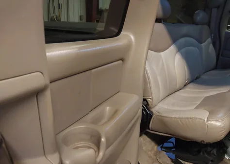 2002 GMC Sierra 1500 Denali z USA, uszkodzony, nr VIN 2GTFK69U821399244